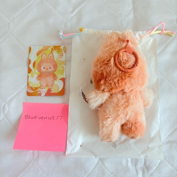 Pop Mart Big Into Energy Labubu Vinyl Plush - Happiness - Picture 6 of 9